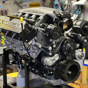 7.3L Godzilla 525HP With Holley Oil System And High Mount Kit